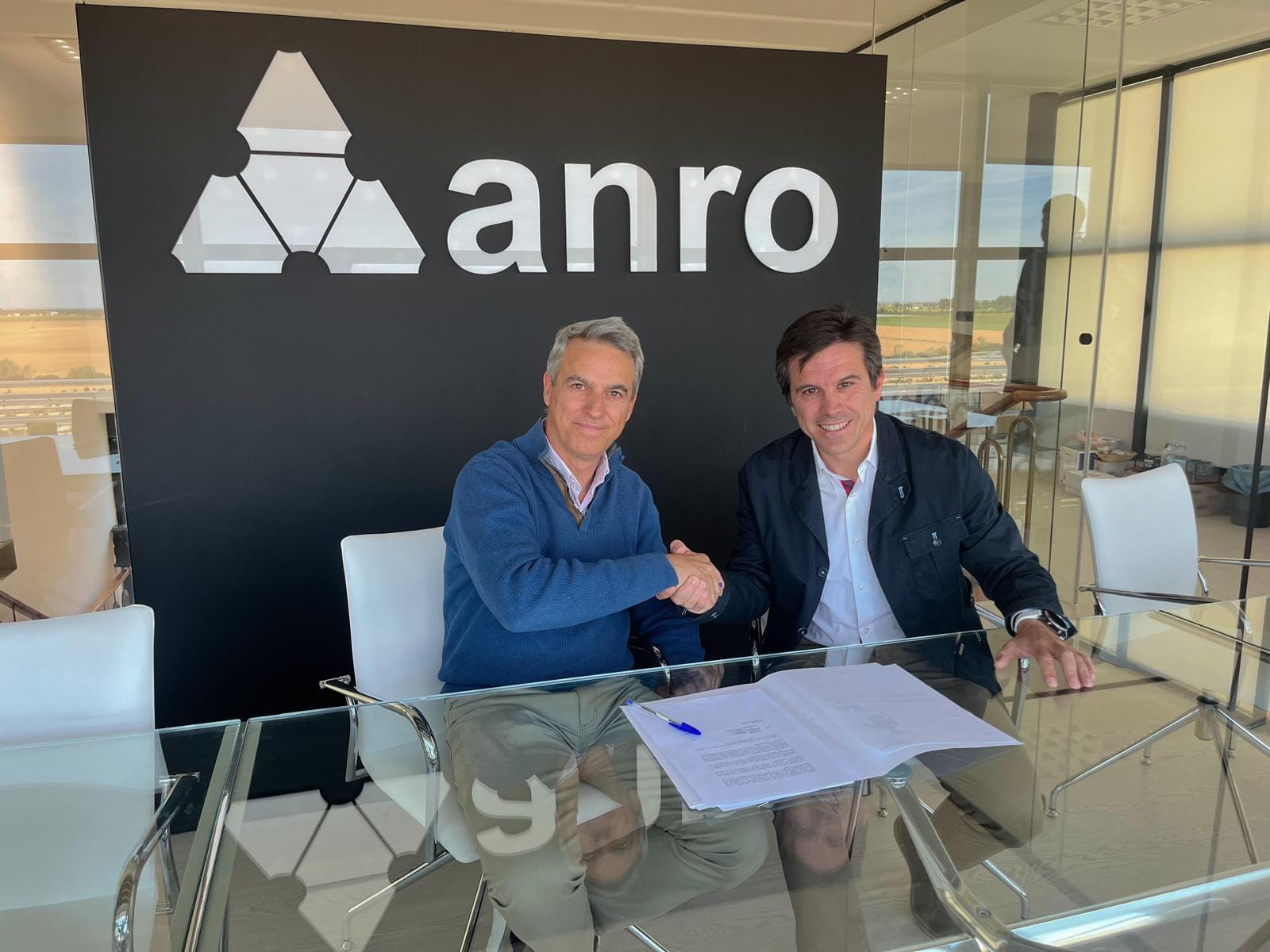 ANRO y CC Sport Tomelloso sellan su acuerdo de patrocinio