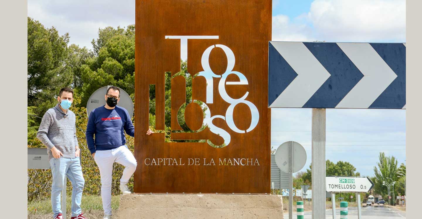 Tomelloso da la bienvenida a la “Capital de La Mancha” en una rotonda de la A-43