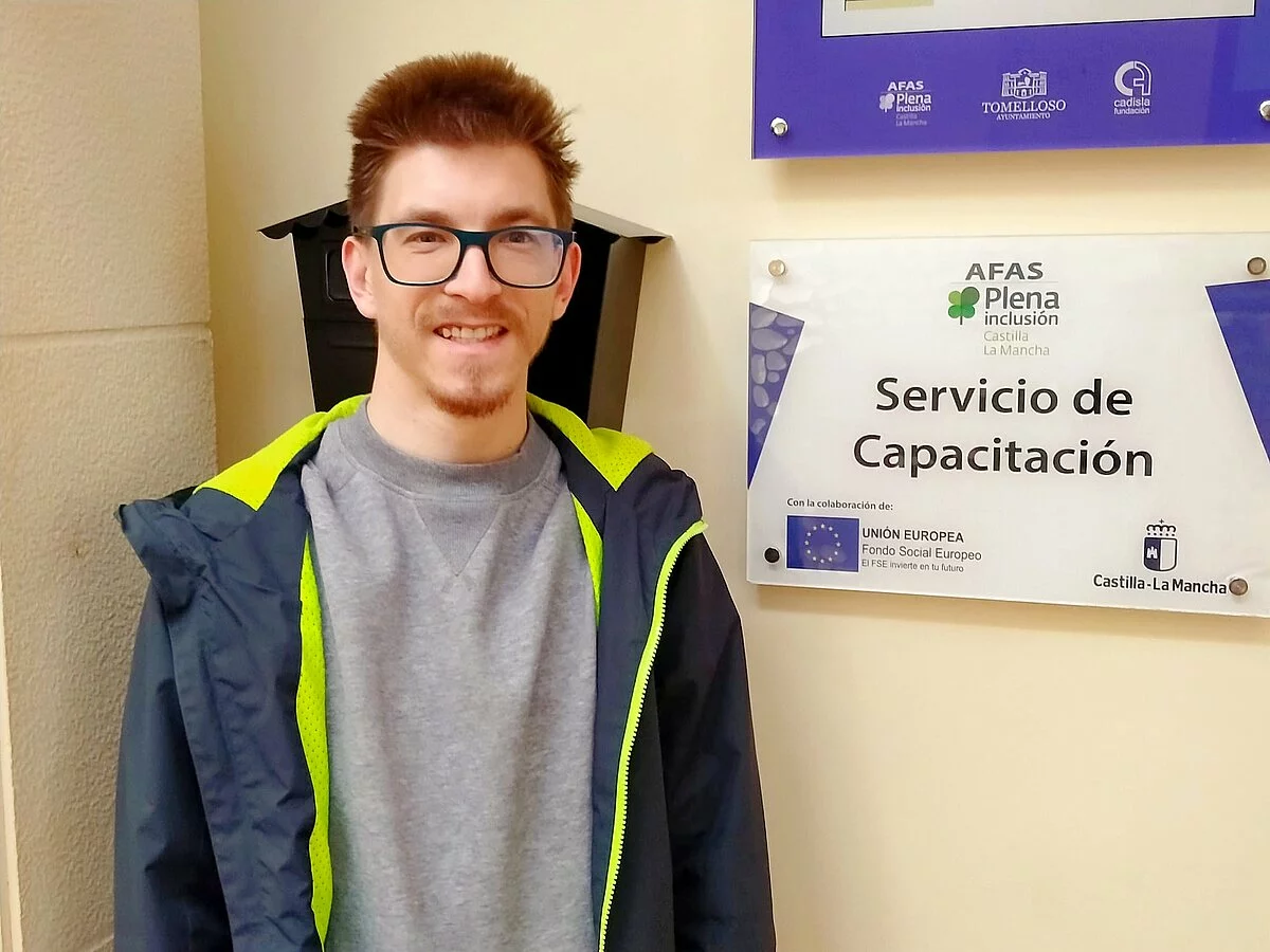 Vladimir Díaz, participante del Servicio de Capacitación, logra una plaza como funcionario en el Ayuntamiento de Tomelloso
