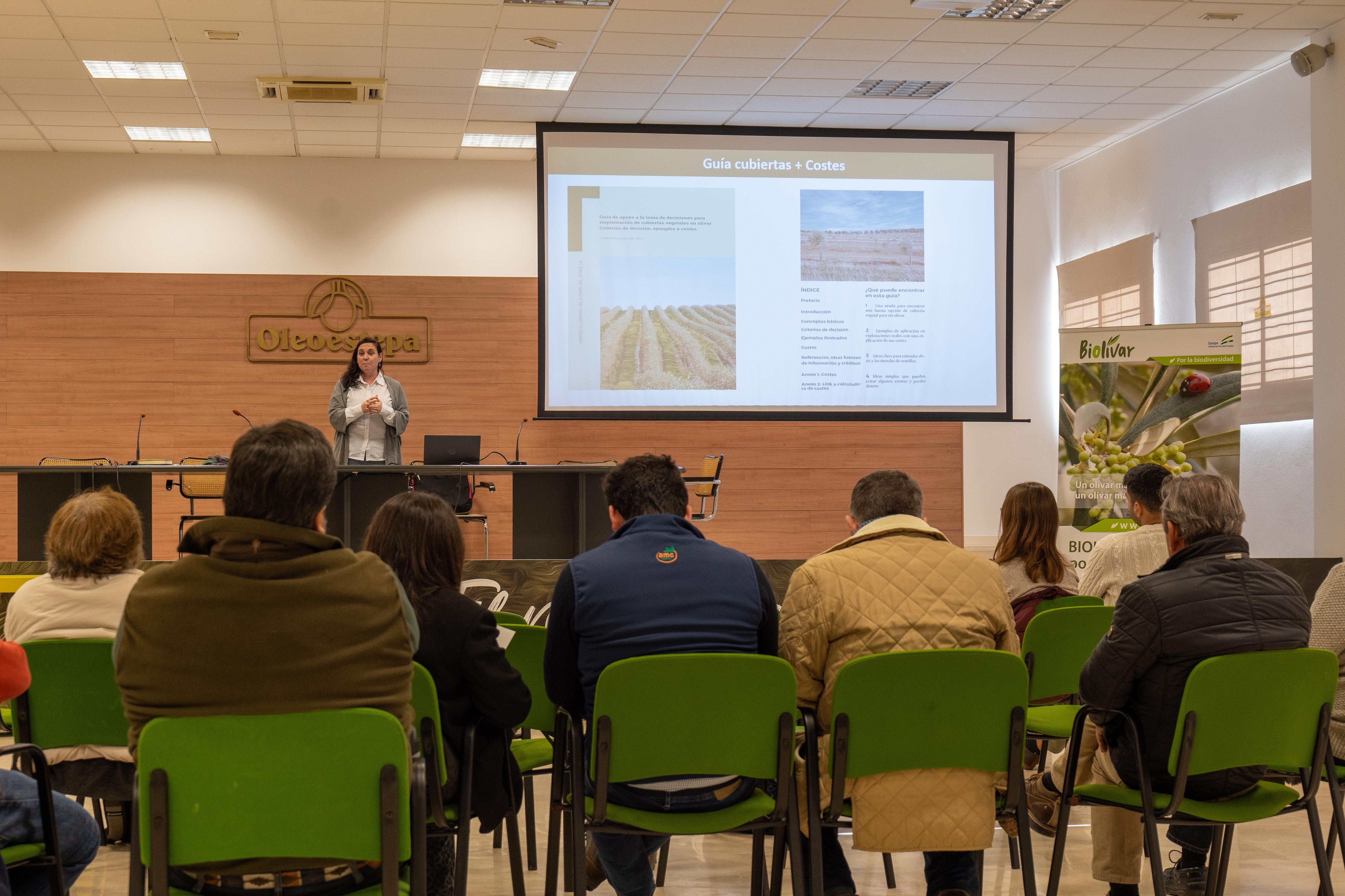 Investigadores del IAS-CSIC coordinan la edición de una guía de apoyo a la toma de decisiones para implantación de cubiertas vegetales en olivar