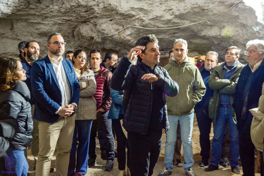 Alumnos y profesores de la UCLM visitan areneros en Tomelloso