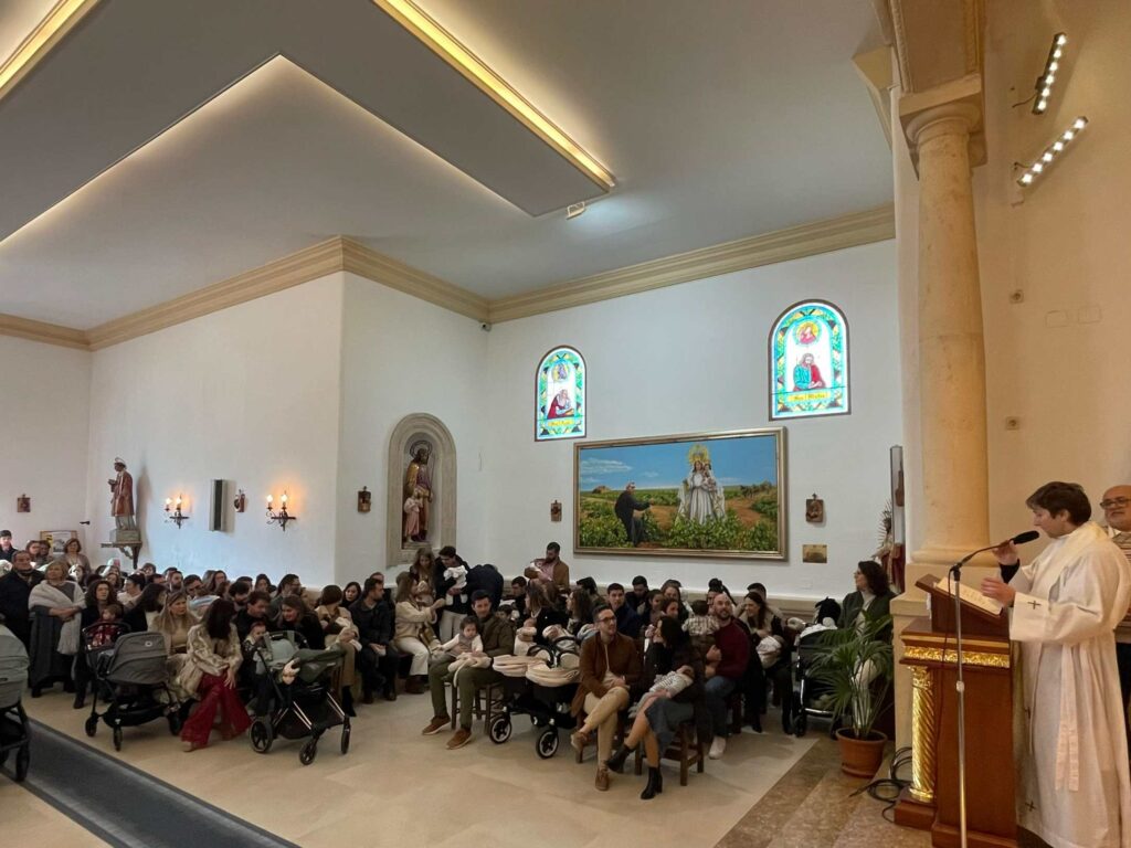 Presentación niños y niñas a la Virgen de las Viñas