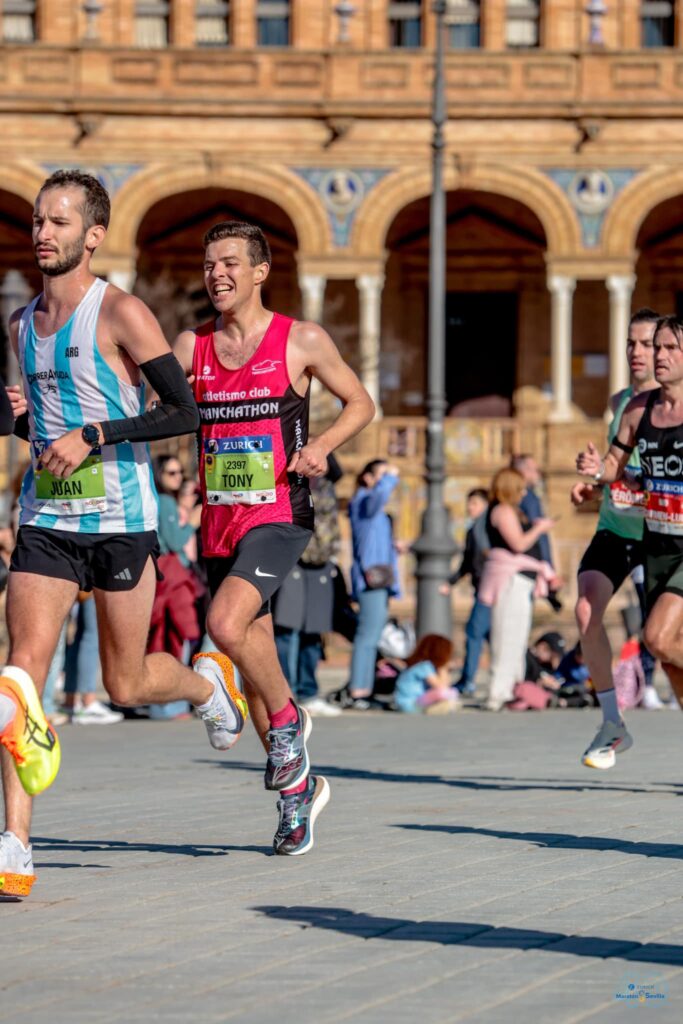 8 maratonianos compitieron en sevilla 21