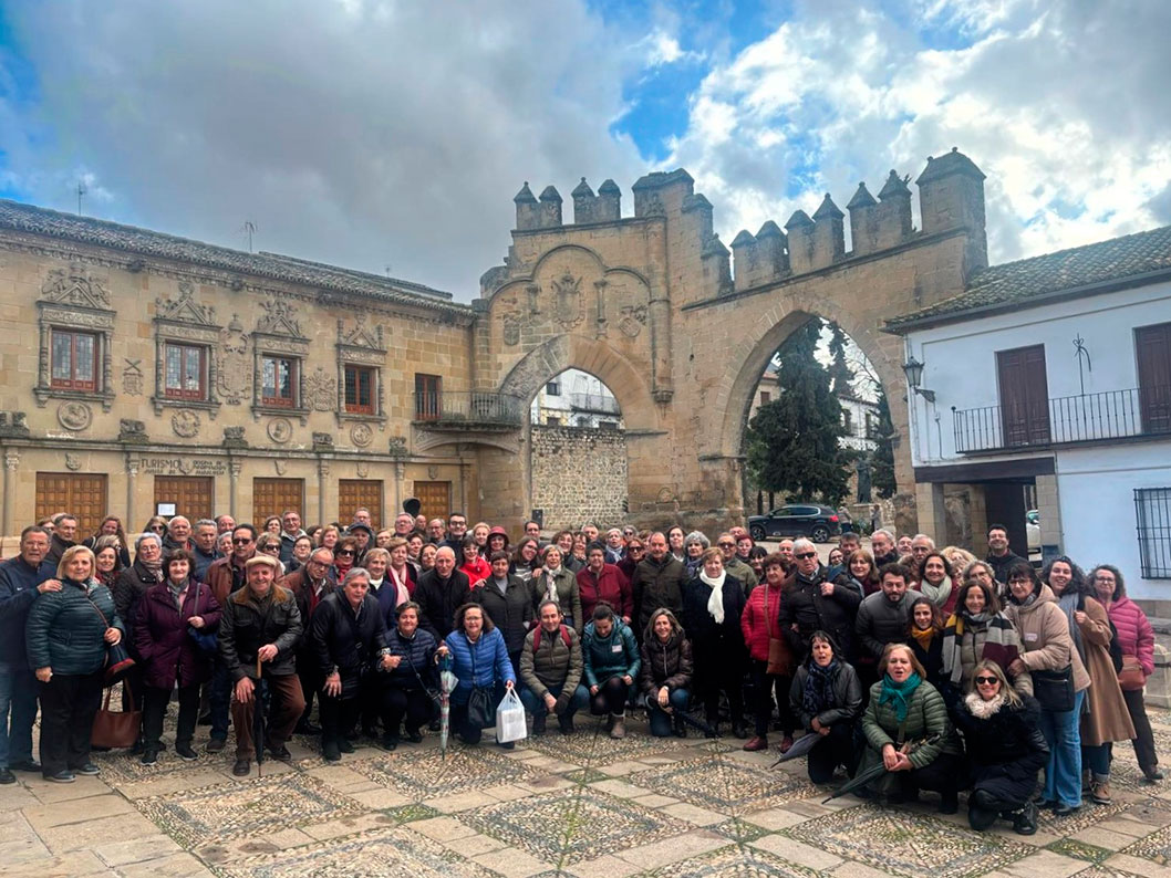 Calzada de Calatrava celebra el Día Internacional de las Mujeres con una excursión cultural a la histórica ciudad de Baeza