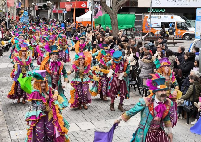 desfile carnaval domingo pinata cr 5