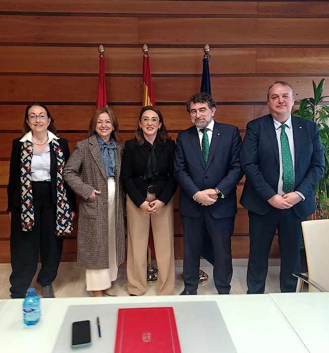 Eurocaja Rural suscribe con la Junta de Castilla y León un convenio para facilitar al sector primario préstamos garantizados y en condiciones ventajosas