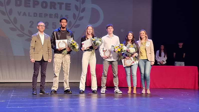 La Gala del Deporte de Valdepeñas premia la superación de más de 130 figuras del deporte local