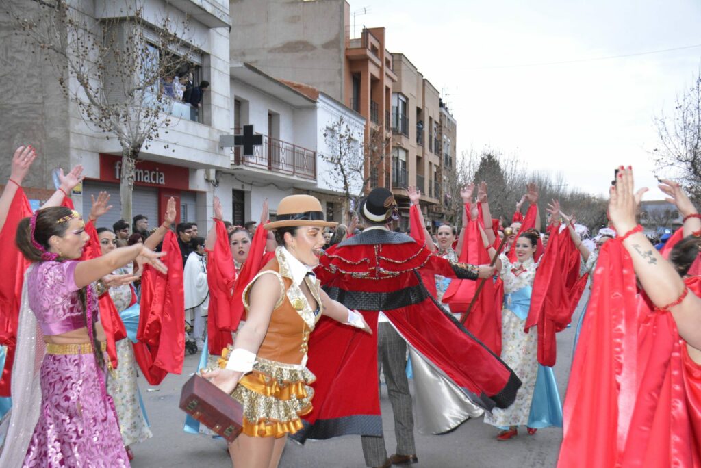 La peña Harúspices de Tomelloso ganadora del Premio Principal del Concurso de Carrozas y Charangas de Malagón